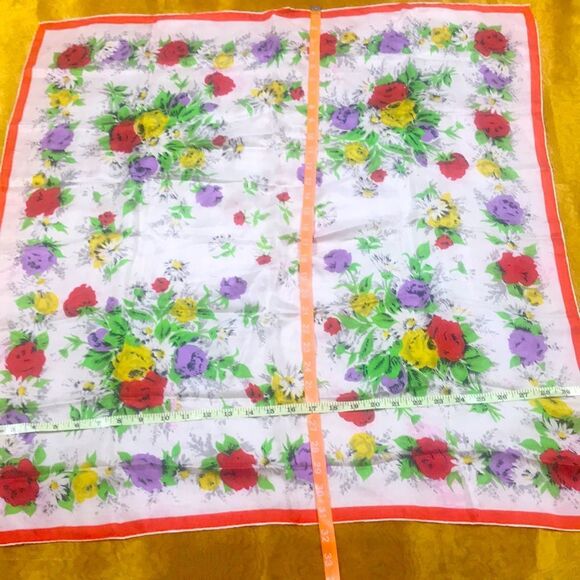 VTG  FLORAL SCARF - Picture 8 of 8